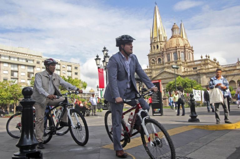 Guadalajara, Bicicleta, Ciclismo, Paseo en Bicicleta, Paseo en Bicicleta Guadalajara, Vía RecreActiva, Bosque del Centinela, Estadio Akron, Movilidad en bici, Ciclovía Guadalajara