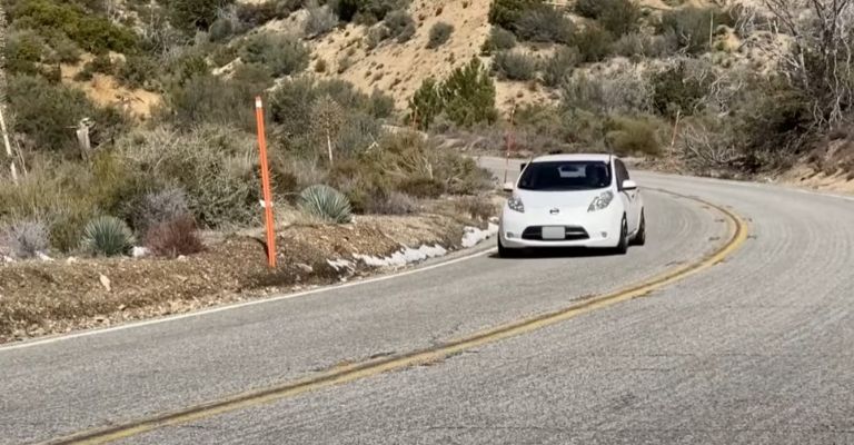 Nissan Leaf con motor de Kawasaki