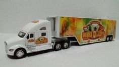 Conoce los camiones y tráileres sonideros a escala