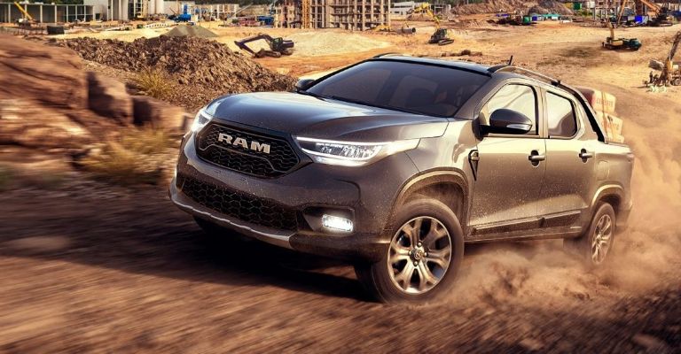 Exterior de la RAM 700 2023