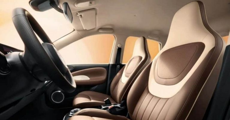 Interior del Wuling Bingo