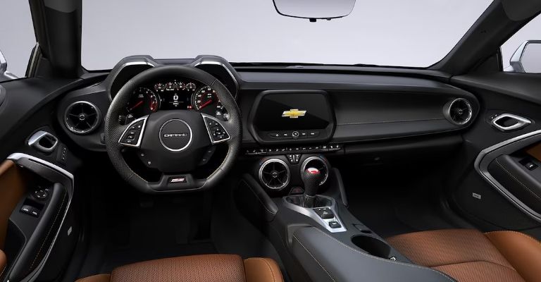 Interior del Chevrolet Camaro 2023
