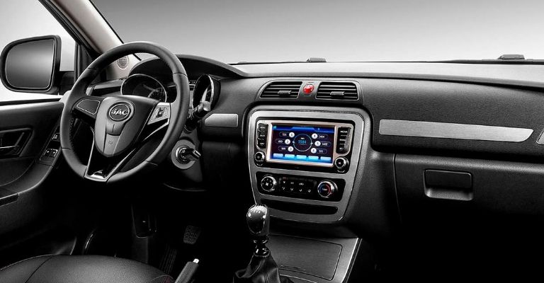 Interior de la JAC Frison T6 2023