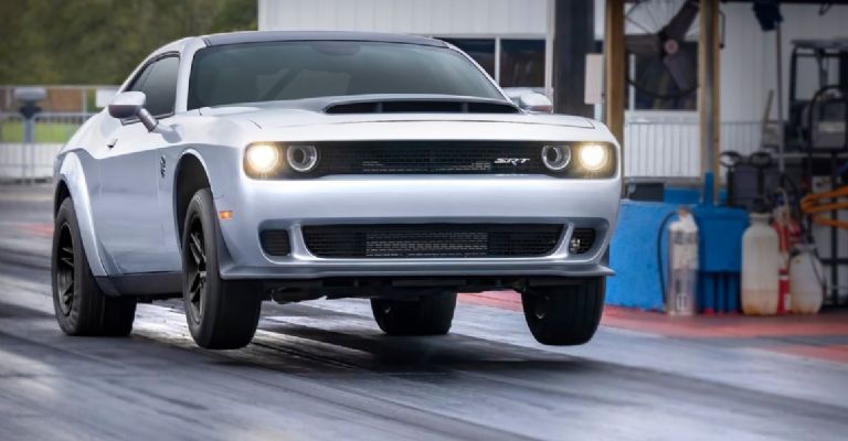 Motor del Dodge Challenger SRT Demon 170 2023