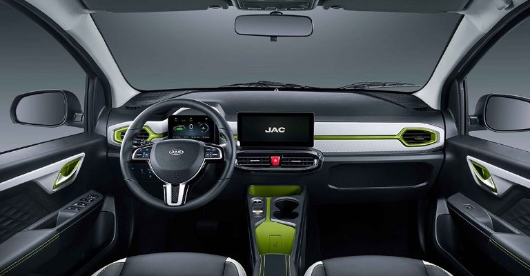 Interior del JAC E10X 2023