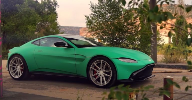Aston Martin Vantage de JUCA