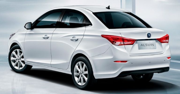 Versiones del Changan Alsvin 2024