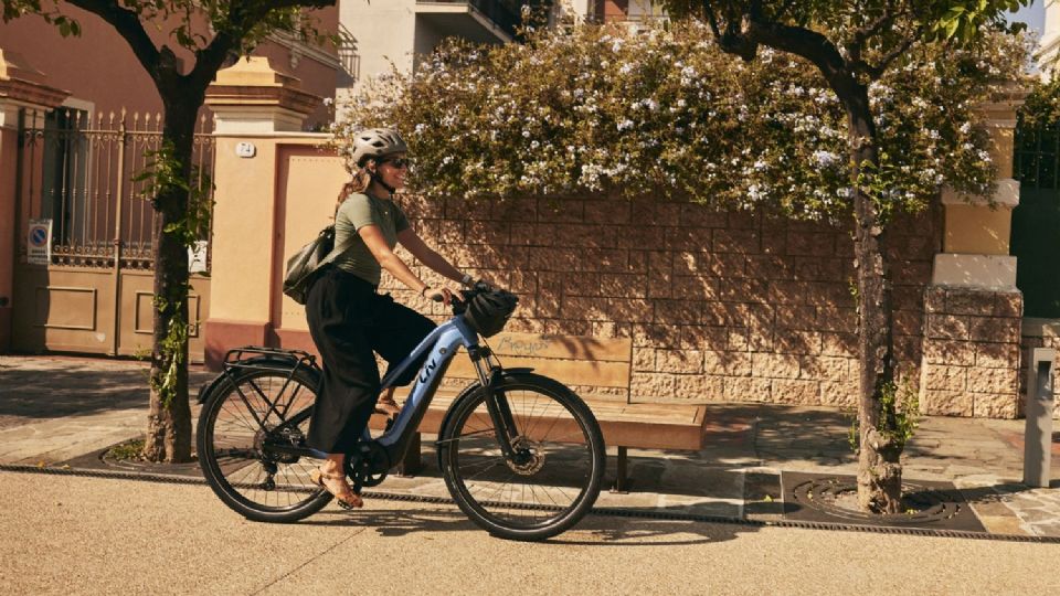 Una bicicleta eléctrica para las mujeres.