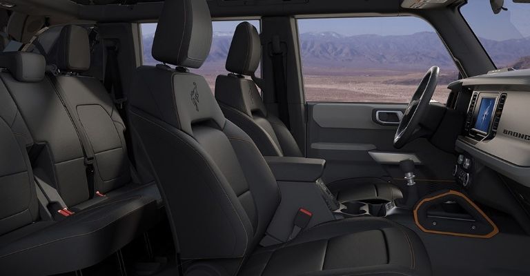 Interior de la Ford Bronco 2023
