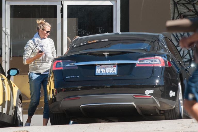 Tesla, Elon Musk, Zooey Deschanel, Tony Hawk, Cameron Diaz, Leonardo DiCapior, Tesla Model S, Tesla Plaid, Tesla Roadster, Medio Ambiente, Cero Emisiones, Planta de Tesla en Monterrey, Samuel García