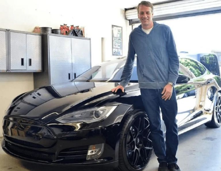 Tesla, Elon Musk, Zooey Deschanel, Tony Hawk, Cameron Diaz, Leonardo DiCapior, Tesla Model S, Tesla Plaid, Tesla Roadster, Medio Ambiente, Cero Emisiones, Planta de Tesla en Monterrey, Samuel García