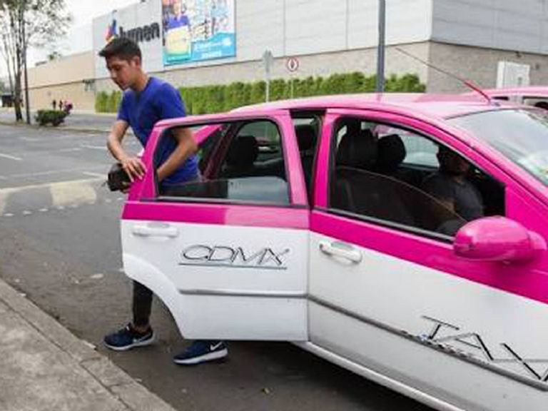 Edson Álvarez, Futbolistas mexicanos, América, Jugador de futbol, Tlalnepantla, Estado de México, Selección Mexicana, Ajax, Países Bajos, Transporte público, Lamborghini Urus, Lamborghini Urus de Edson Álvarez, Eredivisie