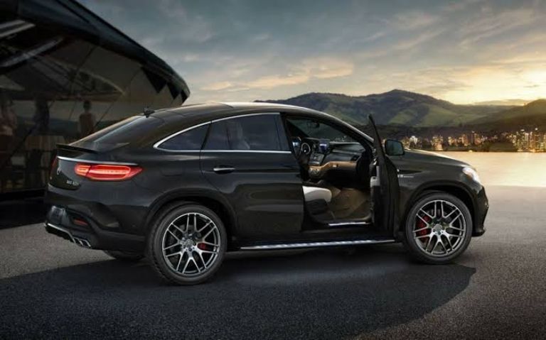 Erling Haaland, Manchester City, Premier League, Nike, Contrato millonario de Erling Haaland con Nike, Autos de lujo de Erling Haaland, Contrato entre Erling Haaland y Nike, Mercedes Benz GLE Coupé, Audi RS6 Avant