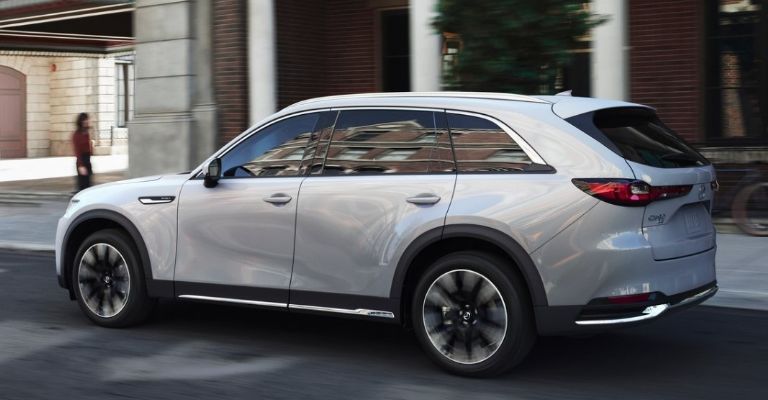 Exterior de la Mazda CX-90 2024