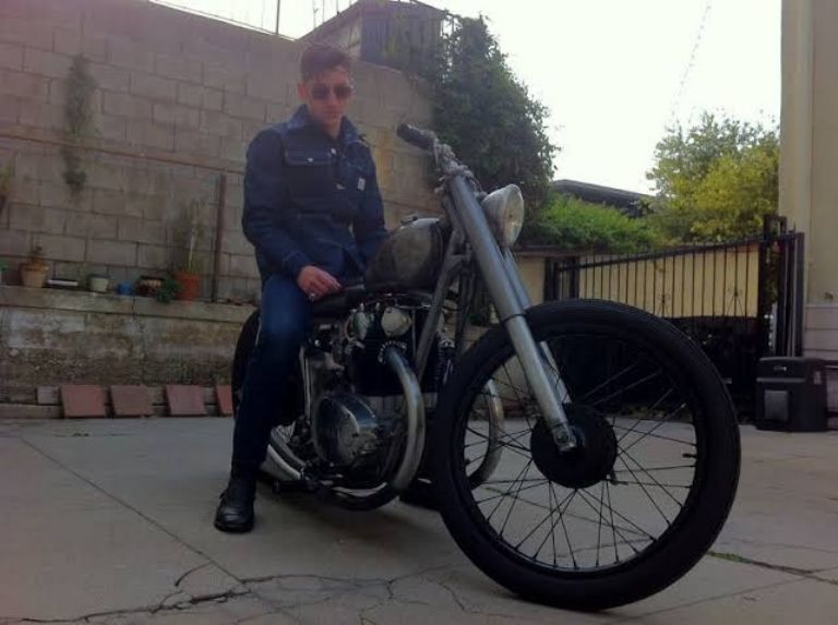 La moto Yamaha XS650 modificada de Alex Turner