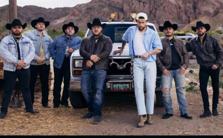 La Ford F-150 de la colaboración de Bad Bunny y Grupo Frontera