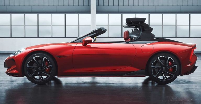 Costado del MG Cyberster