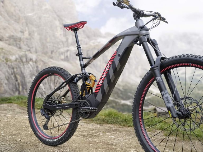 Audi colabora con Fantic para lanzar una bicicleta eléctrica de montaña