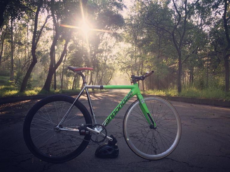 Esto le pasa a una bicicleta que se expone mucho tiempo al sol