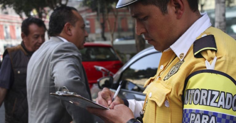 Multa de tránsito 
