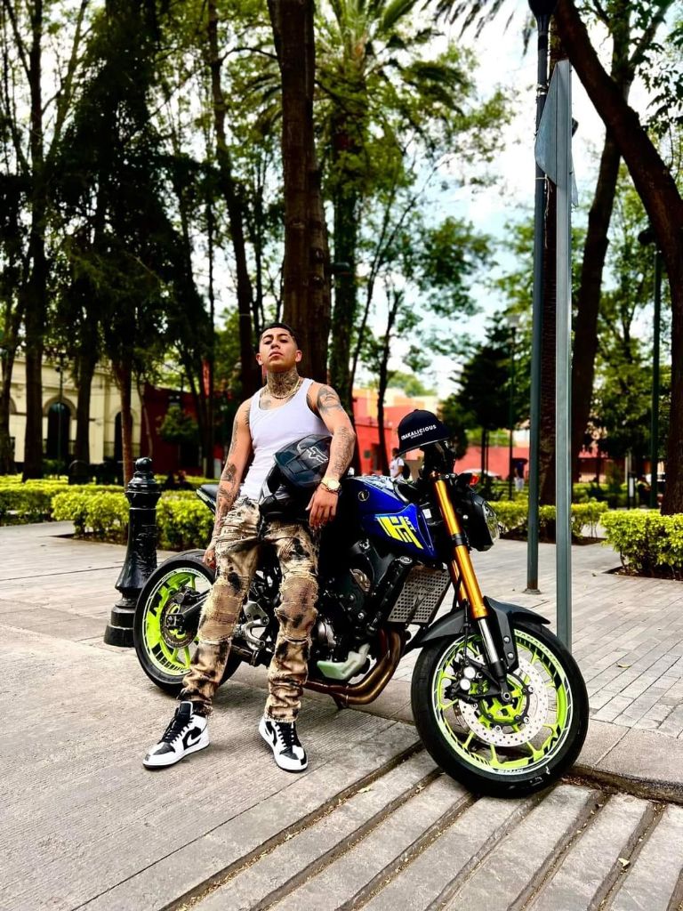 Eme Malafe, Moto Yamaha MT-09