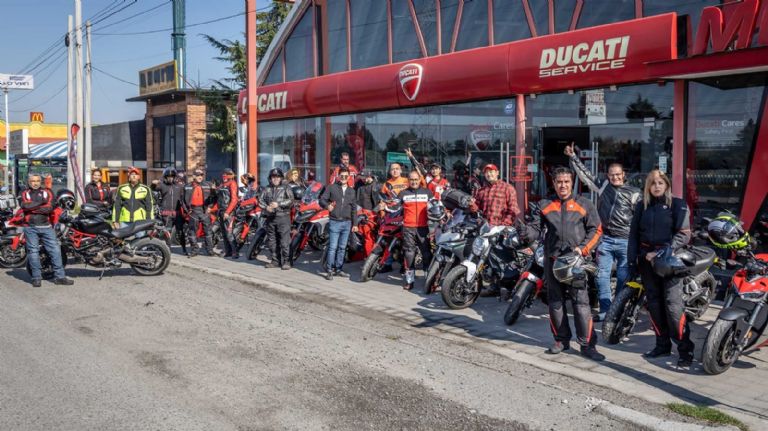Cómo participar en el We Ride as One de Ducati