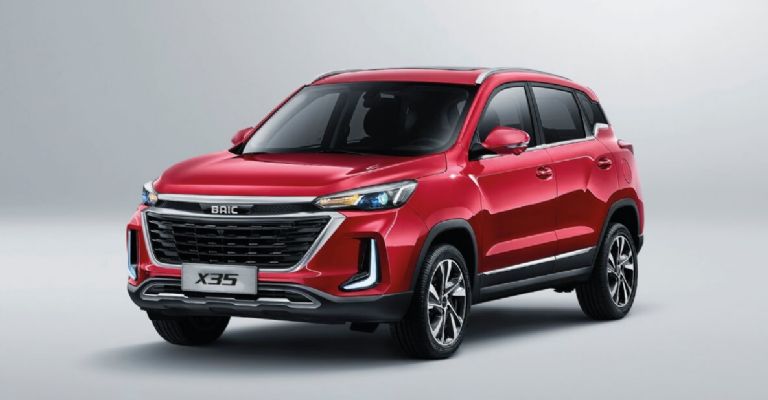 Exterior de la BAIC X35 en México