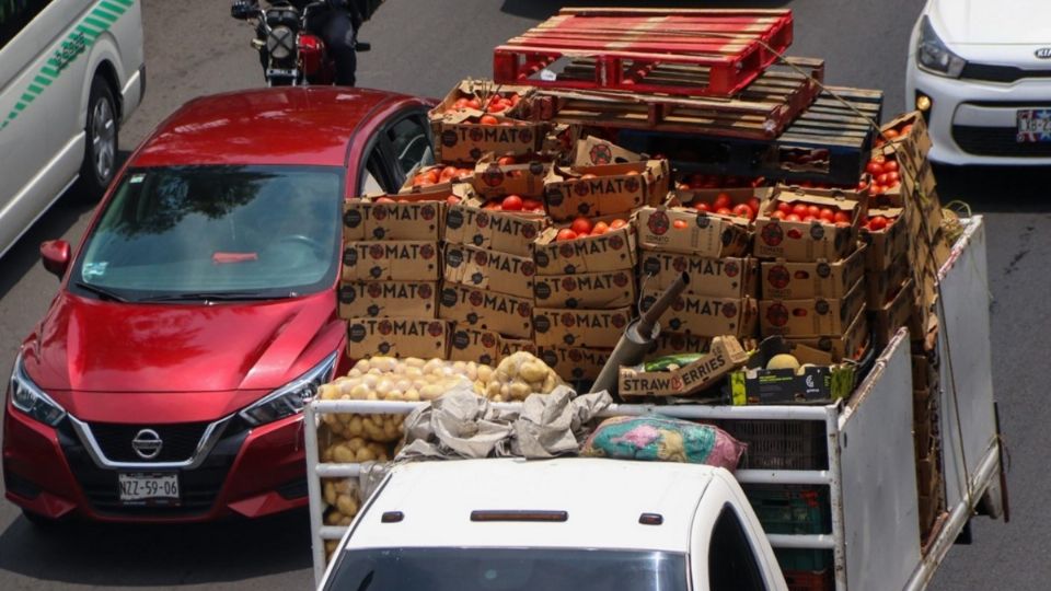 Conoce qué autos no circulan este viernes 7 de abril