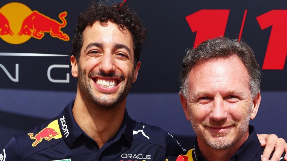 ¿Qué está haciendo Daniel Ricciardo?