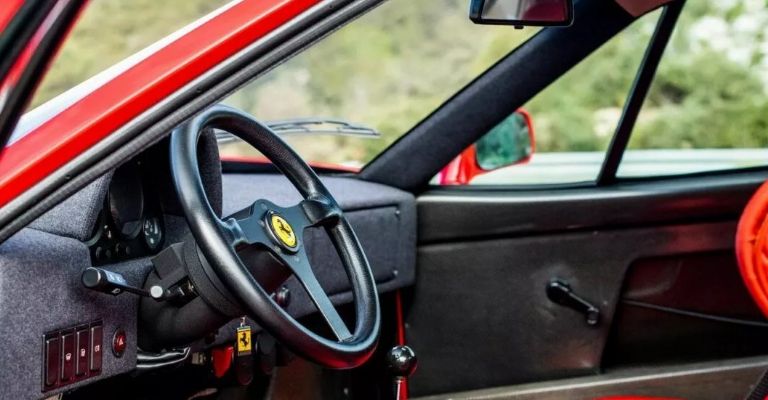 Interior del Ferrari F40