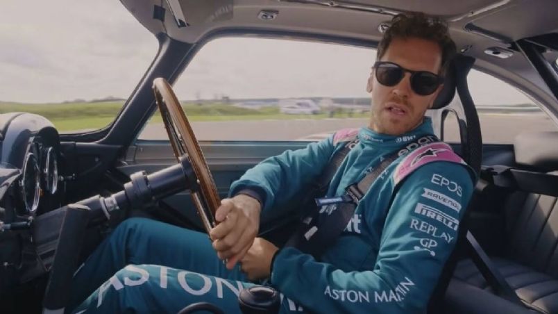 Vettel conduce un auto clásico en su etapa con Aston Martin