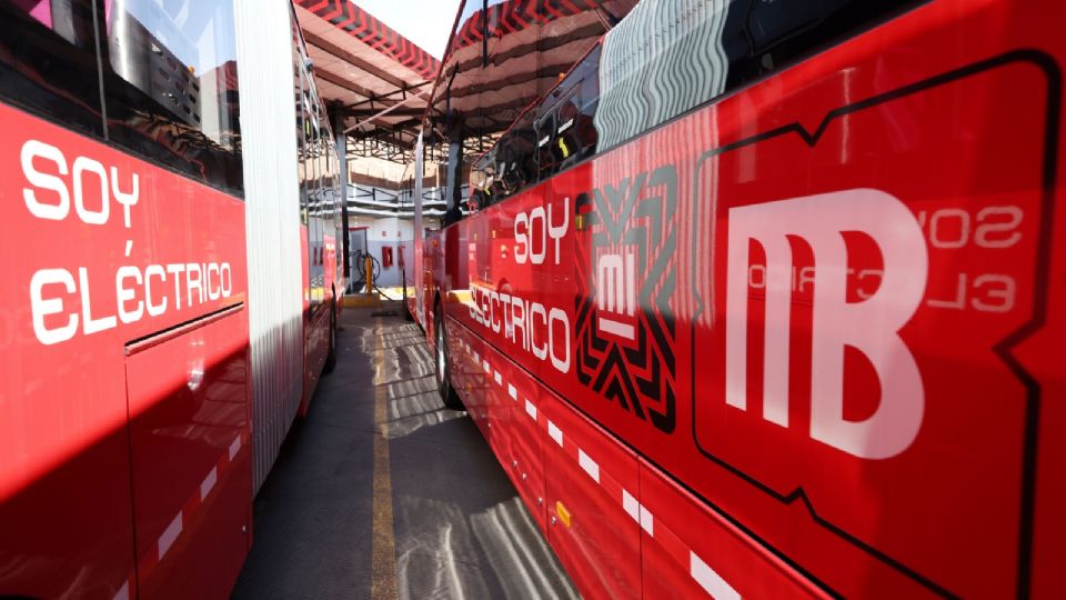 Los microbuses serán reemplazados por camiones eléctricos.