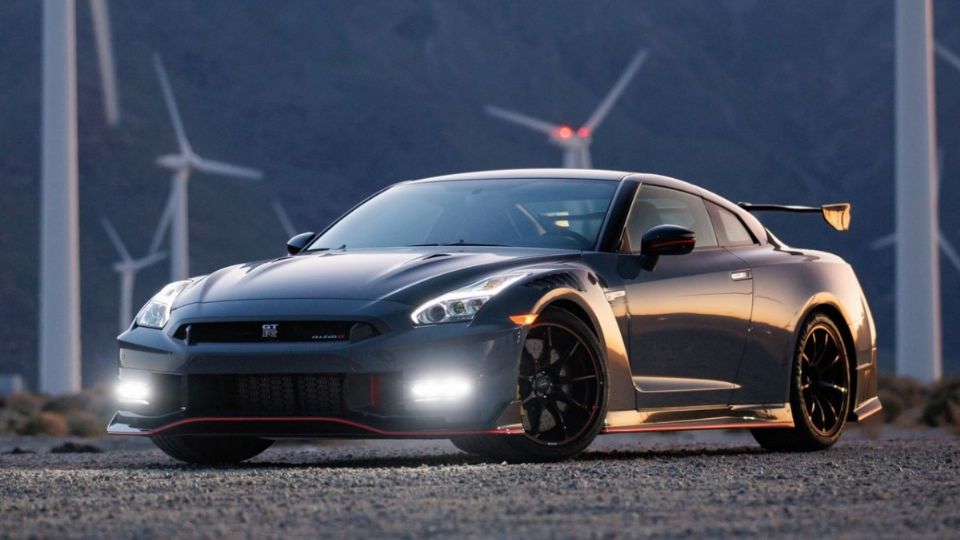 Ve cuánto cuesta el GT-R en su versión más deportiva