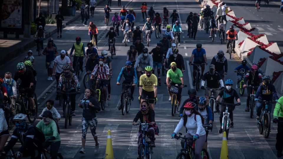 Para celebrar el Día Mundial de la Bicicleta.