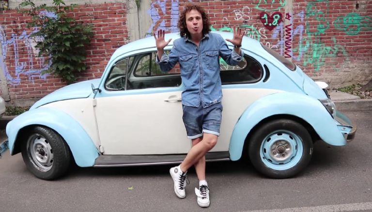 Luisito Comunica, Vocho, Bvochido, Volkswagen Sedán