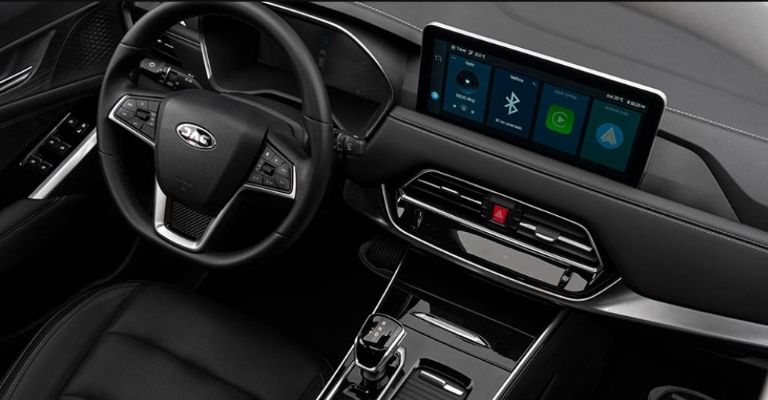 Interior de la JAC Sei7 Pro 2023