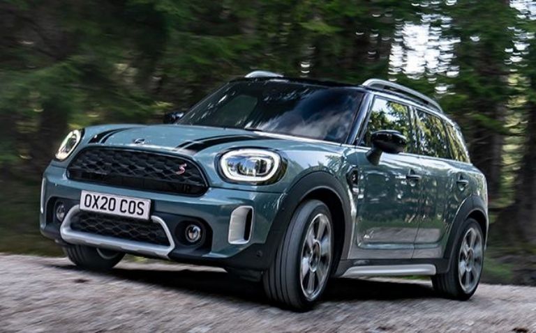 Qué auto conduce Diego Lainez, Mini Cooper