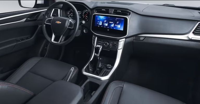 Interior de la Chevrolet S10 Max 2023