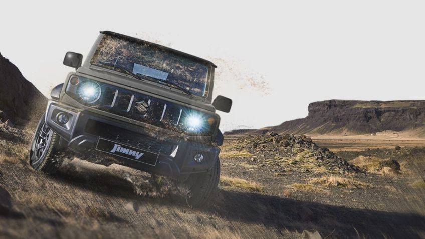Es todoterreno, japonesa, cuenta con tracción 4x4 y es barata