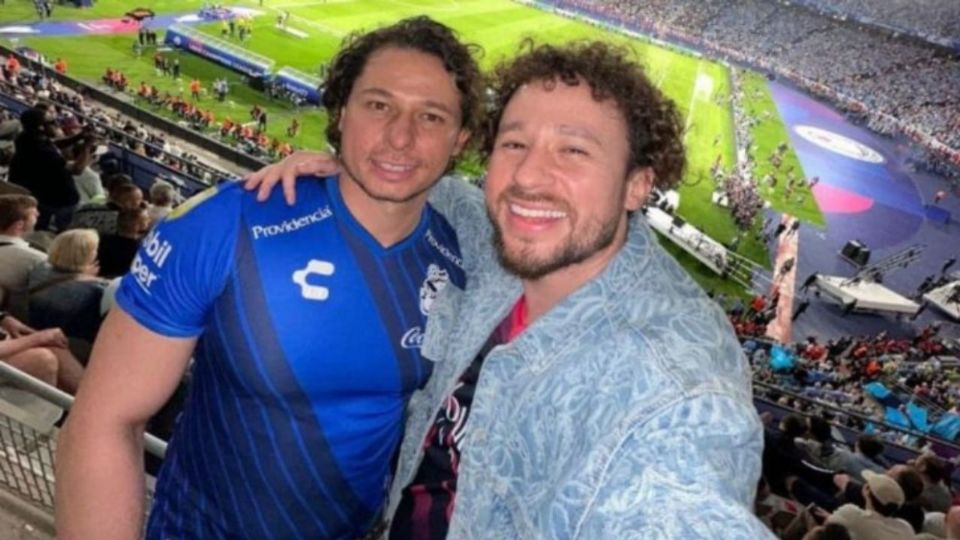 Luisito Comunica estuvo junto a su hermano