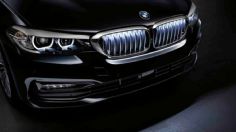 El BMW i7 y sus faros de cristales Swarovski llevan el lujo a un nuevo nivel