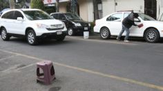 ¿Cuánto cuesta la multa por apartar espacios públicos con botes?