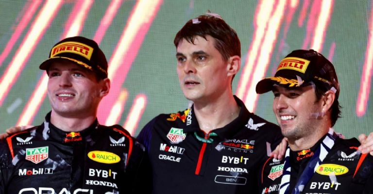 Max Verstappen y Checo Pérez