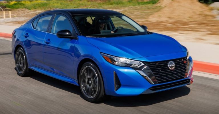 Exterior del Nissan Sentra 2024