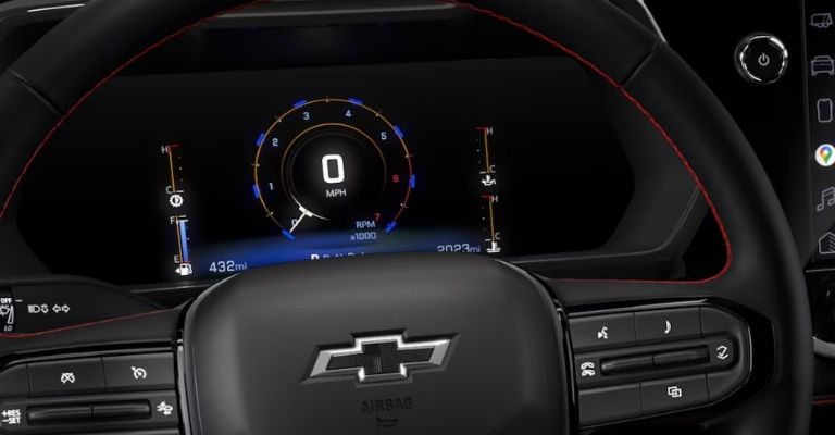 Interior de la Chevrolet Colorado 2023