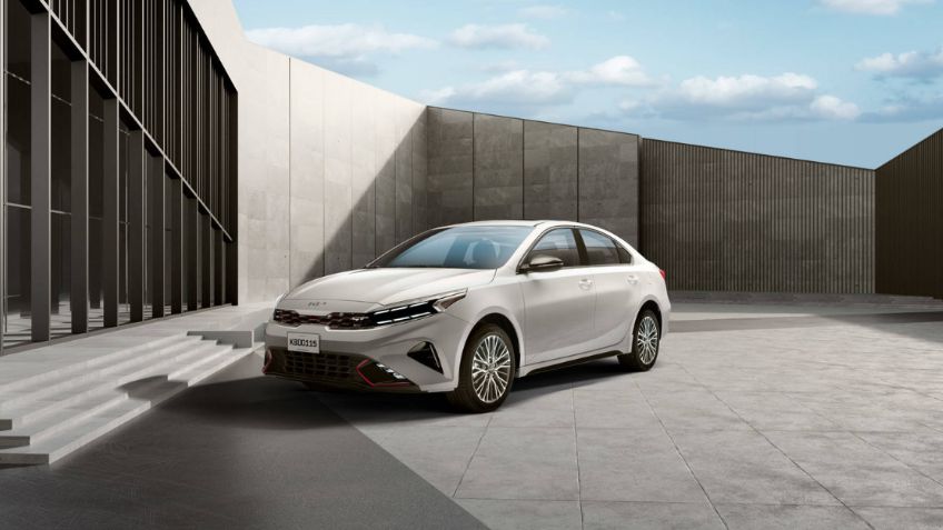 ¿Cuántos kilómetros por litro da un Kia Forte? Consumo de combustible de este sedán en México