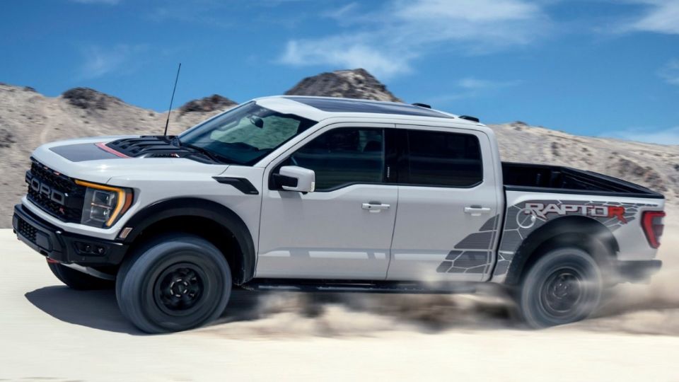 Ve qué precio tiene la Ford Lobo Raptor