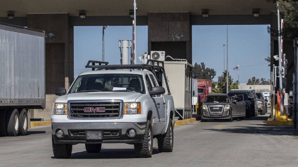 Auto chocolate recién regularizado en Tijuana