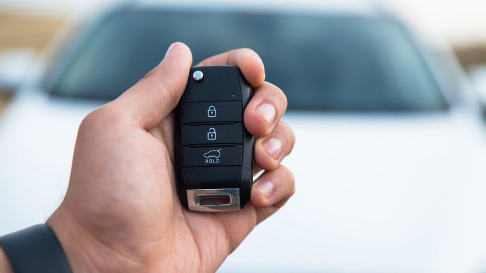 ¡Checa estos trucos que puedes hacer con la llave de tu auto!