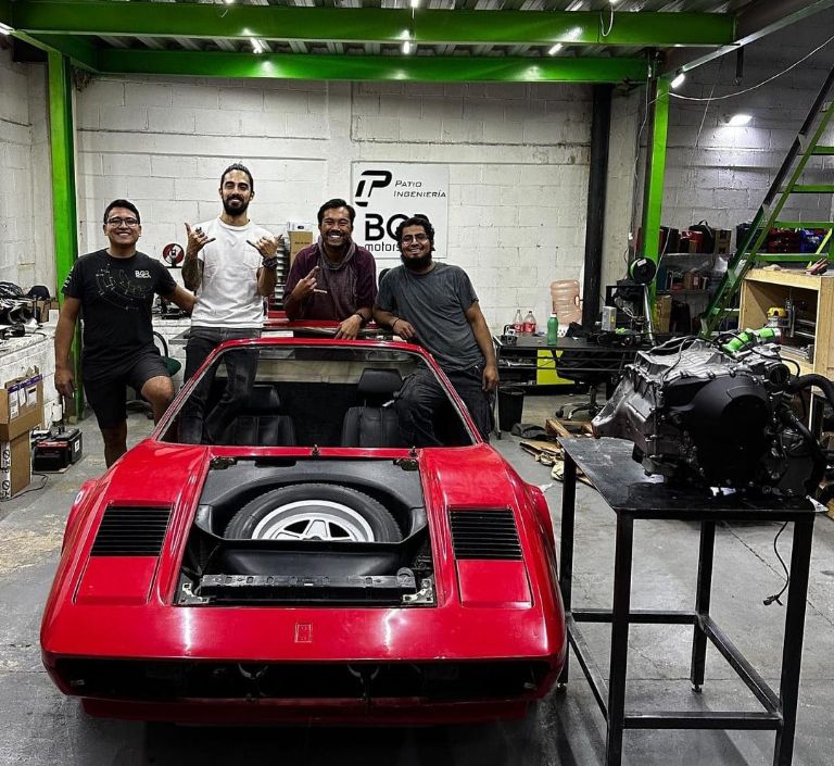 El Ferrari Kawasaki del youtuber Berth-Oh